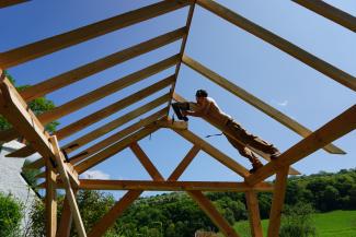 Larch framed shelter,stroud, carpentry,